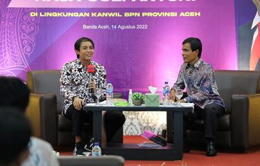 Wakil Menteri (Wamen) ATR/Wakil Kepala BPN Raja Juli Antoni melakukan kunjungan ke Kantor Wilayah (Kanwil) Badan Pertanahan Nasional (BPN) Provinsi Aceh, Minggu (14/8/2022).