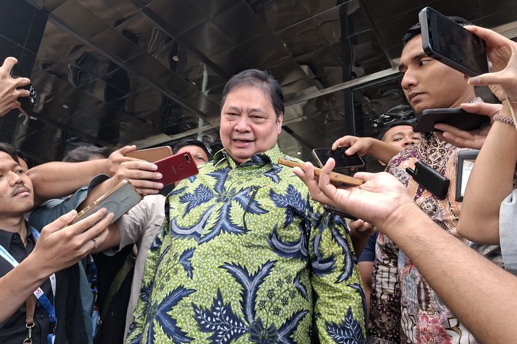 Menkok Airlangga Pede RI Sanggup Hadapi Lonjakan Harga Minyak 
