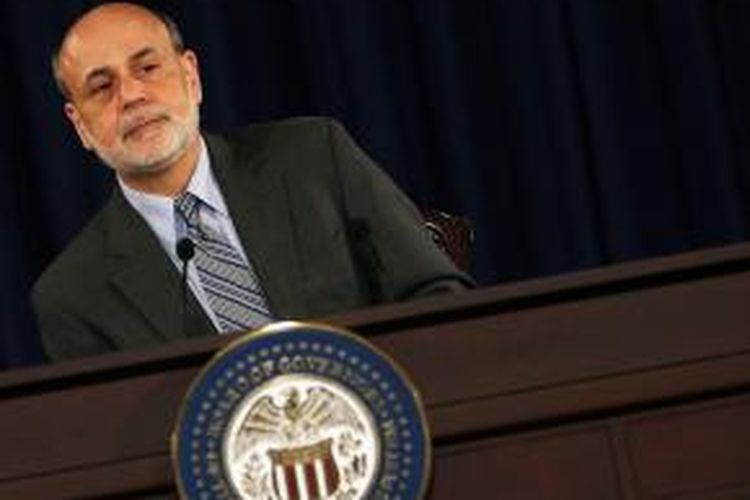 Gubernur Bank Sentral Amerika (The Fed) Ben Bernanke dalam konferensi pers di gedung The Fed, Rabu (18/9/2013). The Fed memutuskan menunda pengurangan stimulus senilai 85 miliar dollar AS.