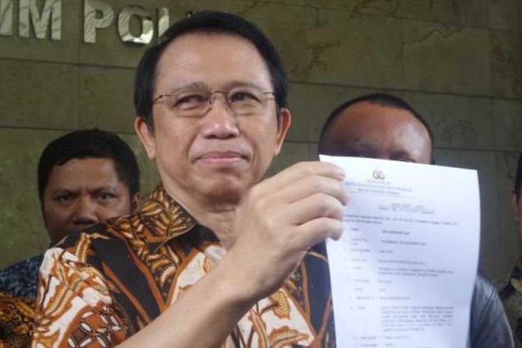 Mantan Ketua DPR RI Marzuki Alie melaporkan dua terdakwa kasus e-KTP dan pengusaha bernama Andi Narogong ke Bareskrim Polri, Jakarta, Jumay (10/3/2017).