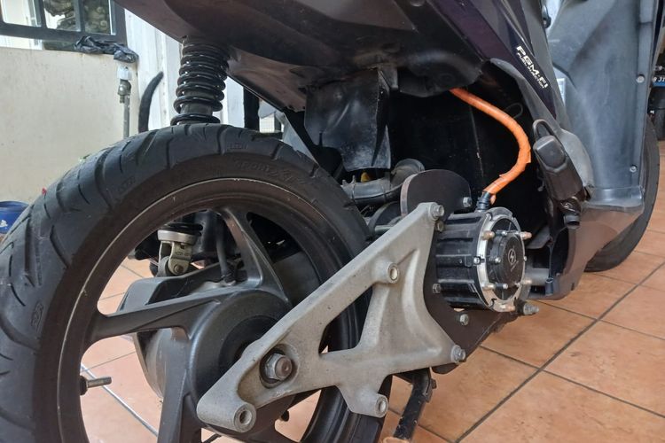 Jalan Terjal Konversi Motor Listrik: Legalitas dan Bengkel Minim