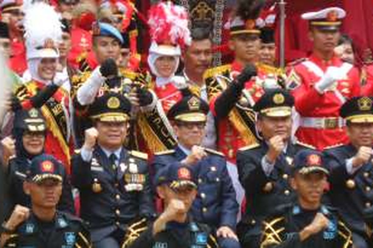 Menteri Hukum dan HAM Yasonna H Laoly seusai upacara Hari Dharma Karyadhika di Gedung Kementerian Hukum dan HAM Jakarta, Minggu (30/10/2016).