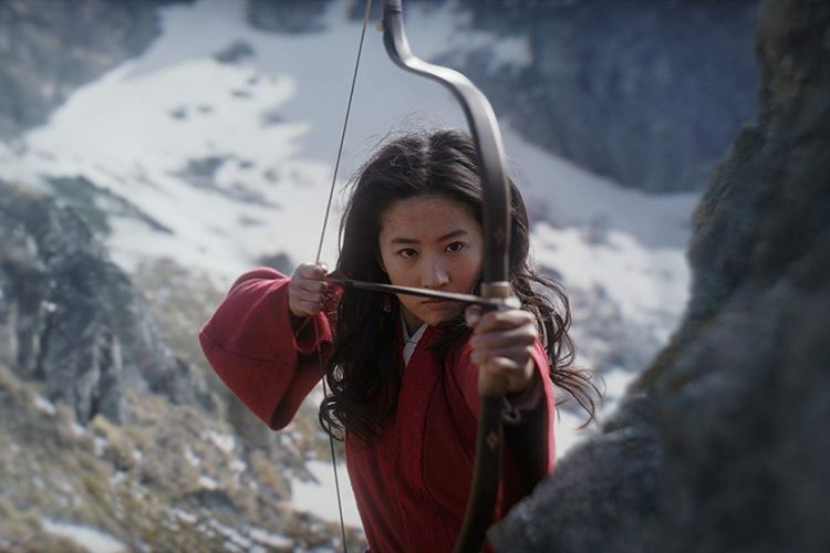 Liu Yifei dalam sebuah adegan film Live-Action Mulan.