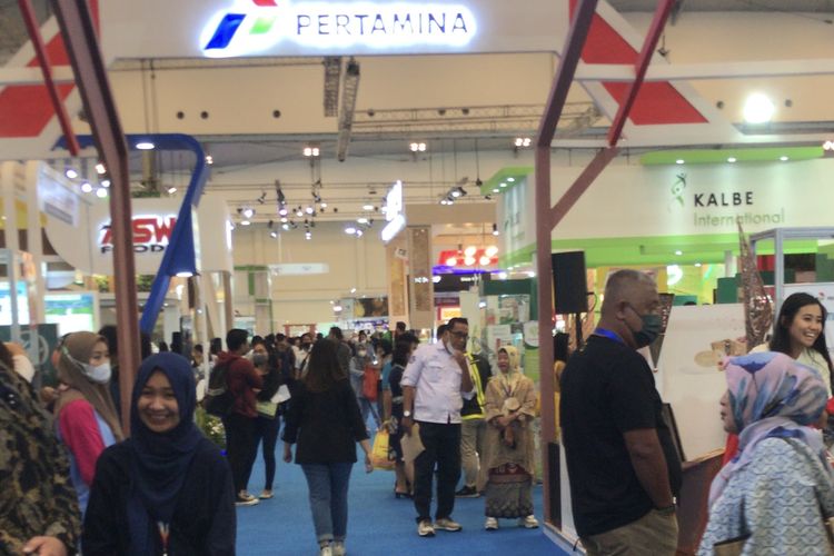  Pertamina memboyong 50 pelaku Usaha Mikro Kecil Menengah (UMKM) mitra binaan ke ajang Pameran dagang skala internasional terbesar di Indonesia, Trade Expo Indonesia (TEI) 2022 di Indonesia Convention Exhibition Bumi Serpong Damai (ICE BSD), Tangerang, Banten.