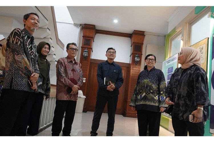 Dalam kunjungan ke BPOM, BPJPH menegaskan bahwa laboratorium yang kuat menjadi fondasi utama dalam menghadirkan layanan sertifikasi halal yang kredibel, cepat, dan tepercaya.