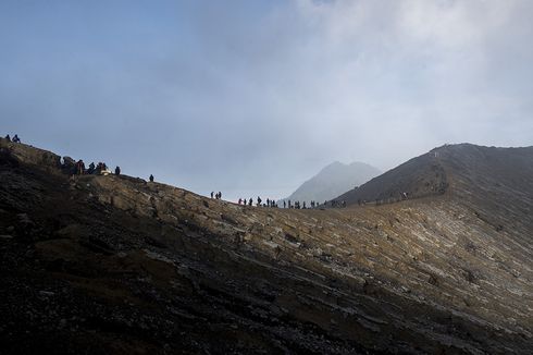 Liburan ke Gunung Ijen, Coba Mampir ke Pos Pengamatan