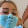 Foreign Tourist in Bali Paints A Fake Mask Her Face 