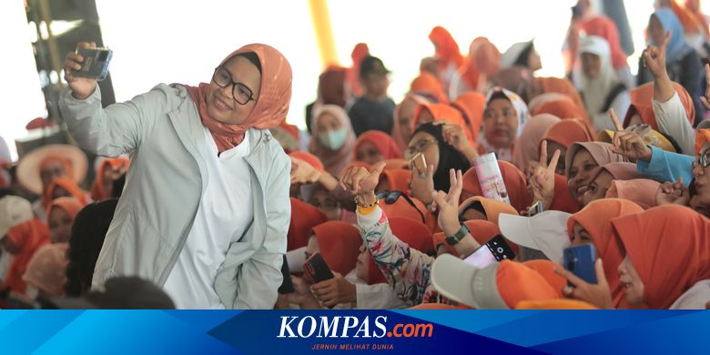 Istri Anies Senam Bareng Ibu-Ibu di Cirebon, Kampanyekan Program Kesehatan Anies-Muhaimin