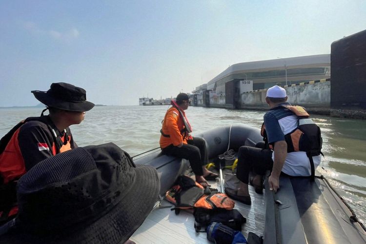 Keluar Mobil lalu Lompat ke Laut, Pria Cilegon Hilang di Bakauheni