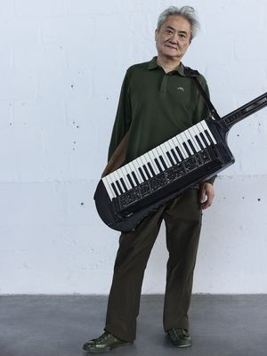 Musisi Takuya Nakamura dengan Converse X A-Cold-Wall*