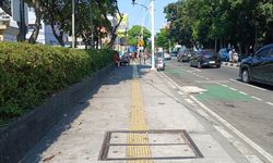 Mengapa Guiding Block pada Trotoar Pakai Warna Kuning?