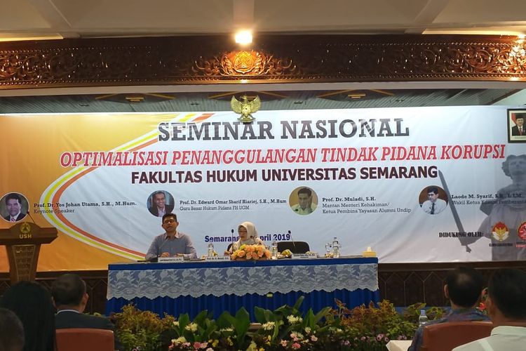 Wakil Ketua KPK Laode Muhammad Syarif saat mengisi acara di Semarang, Rabu (10/4/2019)