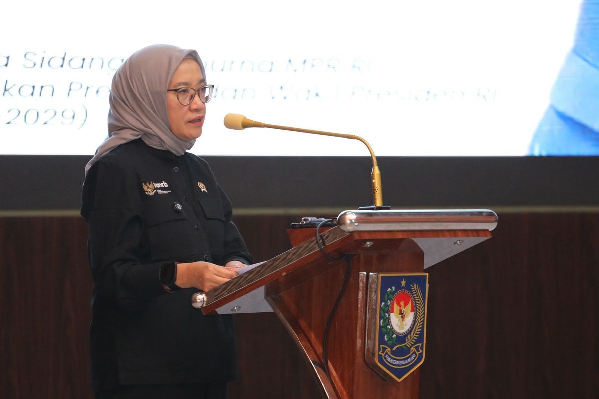 Menteri PANRB Rini Widyantini dalam Sosialisasi Piloting Digitalisasi Bantuan Sosial dan Peran Pemerintah Daerah di Kantor Kementerian Dalam Negeri, Jakarta, Selasa (3/2/2026).