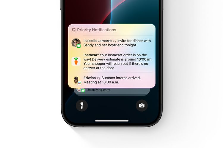 Ilusrasi fitur AI iOS 18 di notifikasi, yang dapat merangkum notifikasi-notifikasi penting untuk segera direspons.