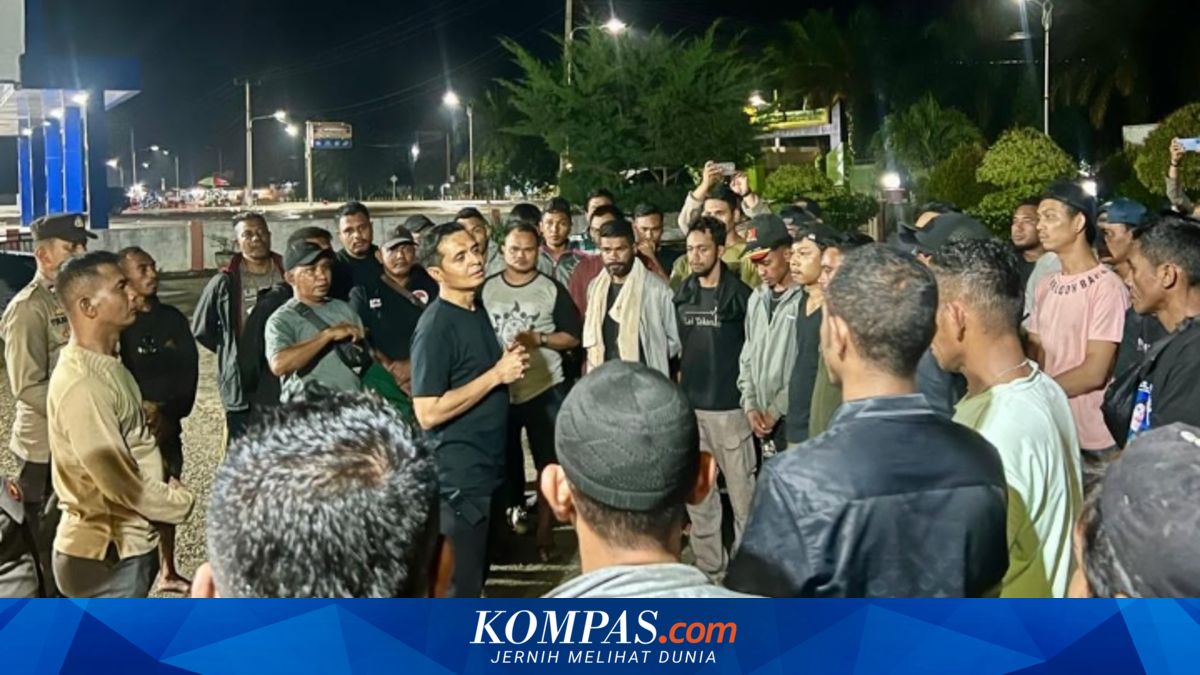 Situasi Terkini Desa Sontang Rokan Hulu Usai Bentrokan Maut yang Tewaskan Jon

Klik untuk baca: