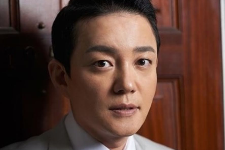 Aktor Lee Beom Soo Dituduh Salah Gunakan Pengaruhnya di Kelas Halaman all -  