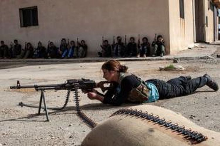 Seorang wanita Irak menembak mati komandan ISIS sebagai aksi balas dendam.