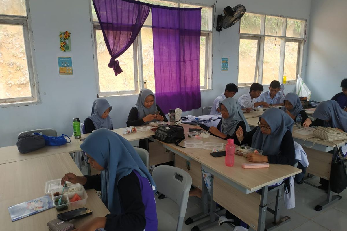 Siswa SMA di Nunukan Juga Keracunan MBG, Lauk Tongkol Berulat