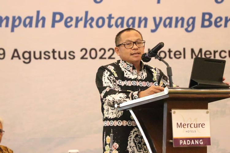 Wali Kota Malang, Sutiaji saat menjadi pembicara dalam Seminar Nasional Lingkungan Hidup pada Rakernas Apeksi XV di Padang, Selasa (9/8/2022).