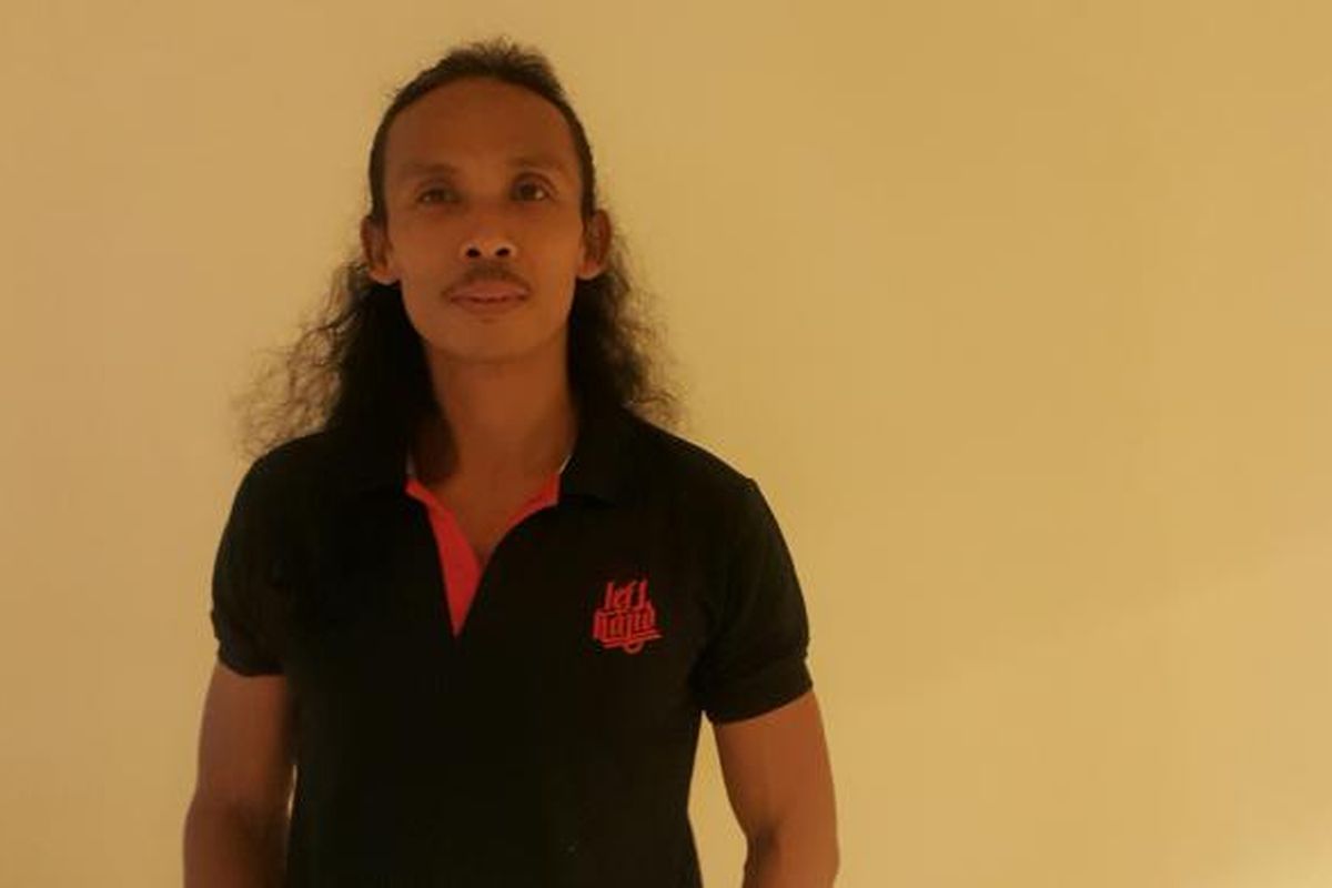 Aktor sekaligus koreografer film laga Yayan Ruhian difoto sebelum jumpa pers film Insight, yang akan ditayangkan pada awal 2017. Dalam film yang disutradarai oleh Livi Zheng itu, Yayan memasukkan teknik silat.