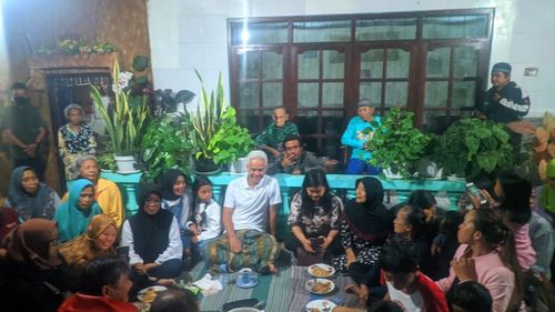 Hindari Penyalahgunaan, Ganjar Usul Bansos Dibagikan Lewat Lurah dan Kades, Bukan Menteri