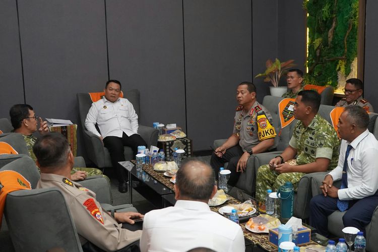 Menko Dudung Soroti Kasus Kecelakaan dan Penipuan Wisatawan di Labuan Bajo