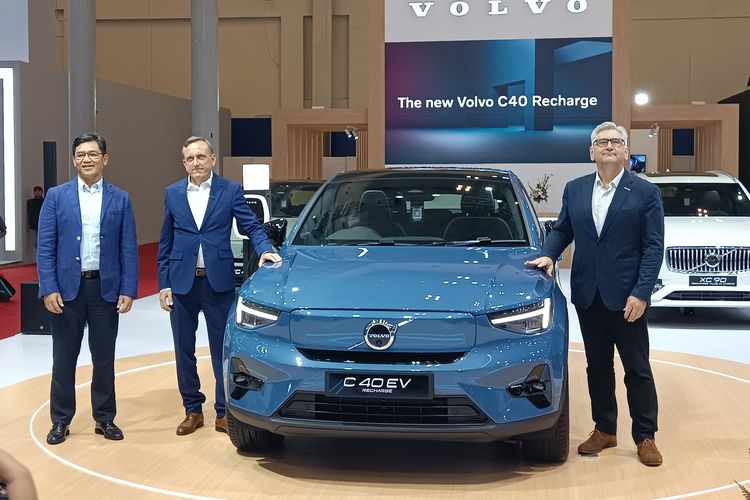 Volvo Cars Indonesia memperkenalkan C40 Pure Electric di GIIAS 2023