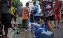 Dompet Dhuafa Kirim 10.000 Liter Air Bersih untuk Korban Banjir Medan