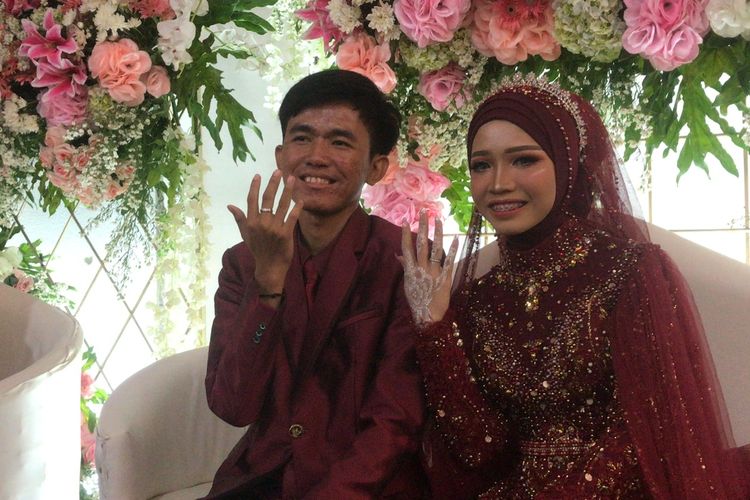 Tiko dan Nadiyah menggelar resepsi pernikahan di kawasan Klender, Jakarta Timur, Minggu (28/5/2023). 