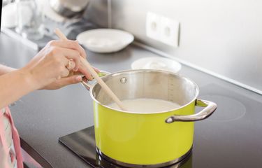 Cara Mudah Panaskan Susu Segar, Pasteurisasi ala Rumahan Halaman all -  Kompas.com
