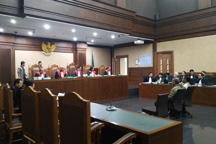 Sidang dugaan suap mantan Direktur Utama Garuda Indonesia, Emirsyah Satar, di Pengadilan Tipikor, Jakarta Pusat, Jumat (28/2/2020).