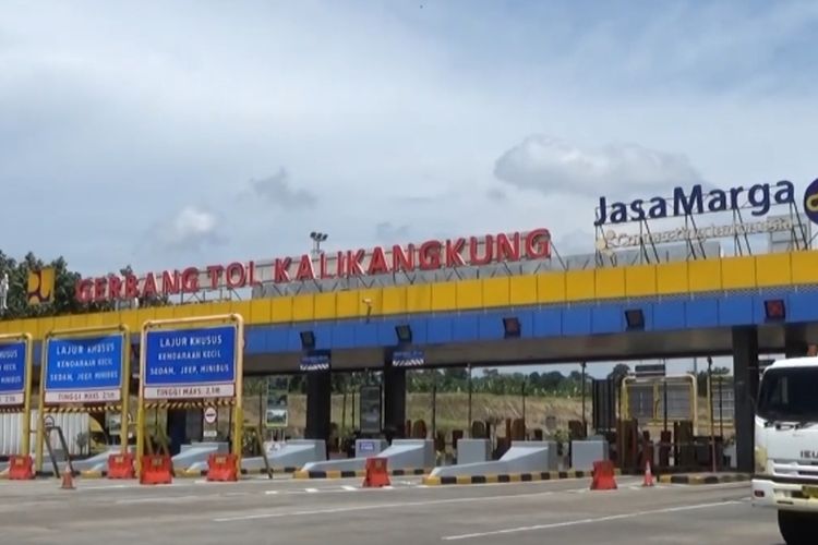 Gerbang Tol Kalikangkung Semarang, Jawa Tengah, Jumat (14/3/2025).