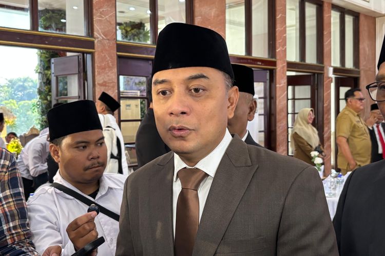 Eri Cahyadi Targetkan Perbaikan Sistem Pelayanan dan Fasilitas Puskesmas Se-Surabaya pada 2027