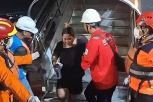 Evakuasi Kebakaran KMP Mutiara Sentosa II Terkendala Masalah Sinyal dan Pendataan Penumpang