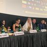 Luna Maya Beradegan dengan 500 Ular dalam Film Suzzanna: Malam Jumat Kliwon
