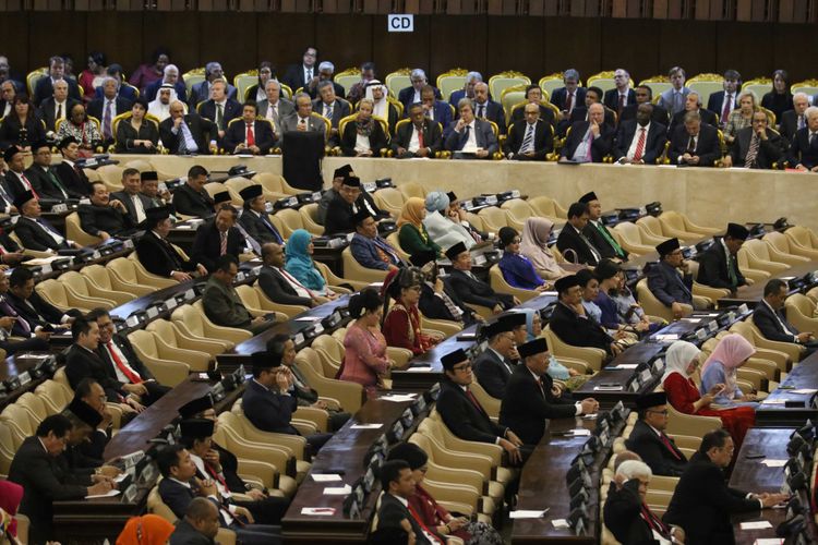 Suasana sidang tahunan Majelis Permusyawaratan Rakyat Republik Indonesia Tahun 2018 di Kompleks Parlemen, Senayan, Jakarta, Kamis (16/8/2017). Presiden Joko Widodo menyampaikan pidato, yakni pidato kenegaraan dalam rangka Hari Ulang Tahun RI ke 73.

