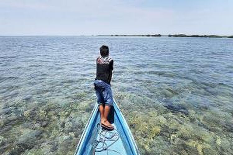 Keindahan kawasan di Gili Petagan yang berada di perairan Selat Alas, Kecamatan Sambelia, Kabupaten Lombok Timur, Nusa Tenggara Barat. Hamparan pasir putih dan keindahan bawah laut menjadi daya tarik utama kawasan ini. 