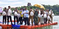 Jadikan Wajo Sentra Ikan Air Tawar, Pj Gubernur Sulsel Tebar 250.000 Benih Ikan Nila