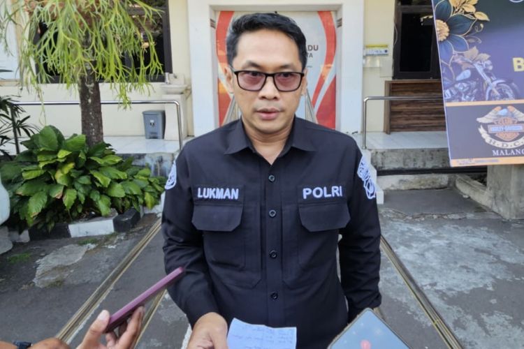 Dugaan Siswa Dipukul Kepsek karena Tak Pakai Lurik, Polisi Periksa CCTV SMPN 18 Malang