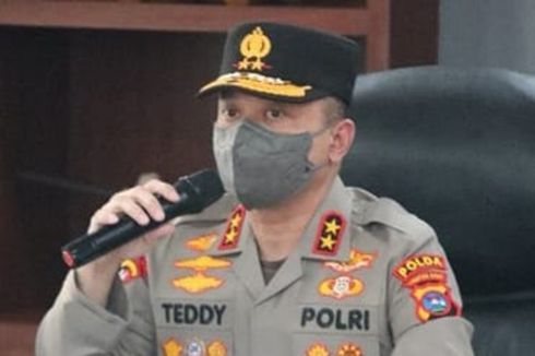 Polda Metro Tunda Pemeriksaan Irjen Teddy Minahasa sebagai Tersangka Kasus Peredaran Narkoba