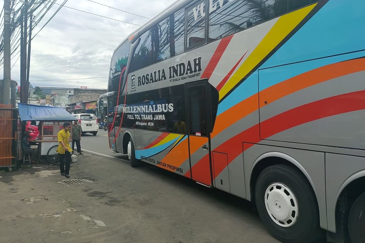 Bus AKAP PO Rosalia Indah