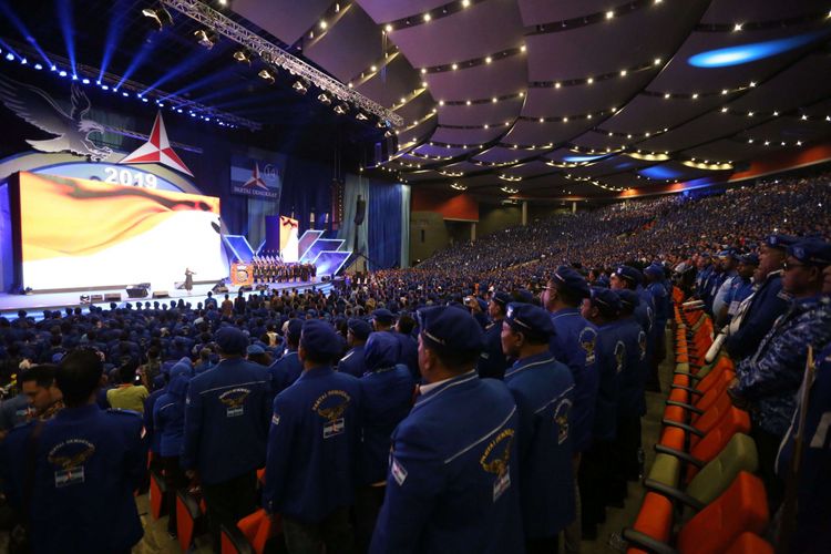 Suasana kegiatan pembukaan Rapat Pimpinan Nasional (Rapimnas) Partai Demokrat tahun 2018 di Sentul International Convention Center, Bogor, Jawa Barat, Sabtu (10/03/2018) .Partai Demokrat menggelar Rapimnas selama dua hari 10-11 Maret 2018 untuk membahas strategi Pemilu 2018 serta Pemilu Legislatif dan Pilpres 2019.