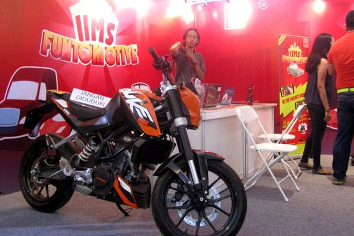 Kompetisi IIMS 2015 berhadiah sepeda motor sport KTM DUke 200.