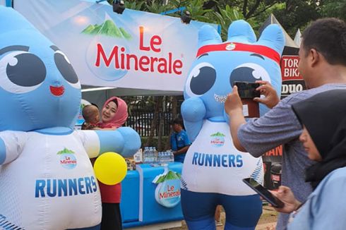 Le Minerale Dukung Festival Gerakan Warung Nasional 