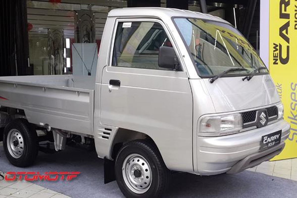 Suzuki Carry pikap mendapat penyegaran pada eksterior dan interior.