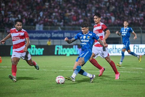 Bojan Hodak Pelatih Asing Pertama yang Membawa Persib Bandung Juara