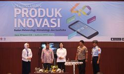 Menko PMK Puji 3 Produk Inovasi Teknologi 4.0 BMKG