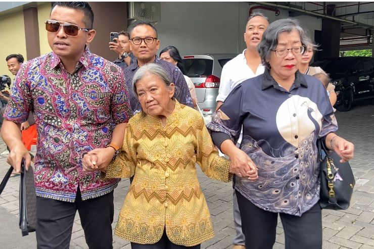 Update Kasus Nenek Elina Surabaya, Tolak Damai, Terdakwa Samuel Ardi Kristanto Jalani Sidang Perdana