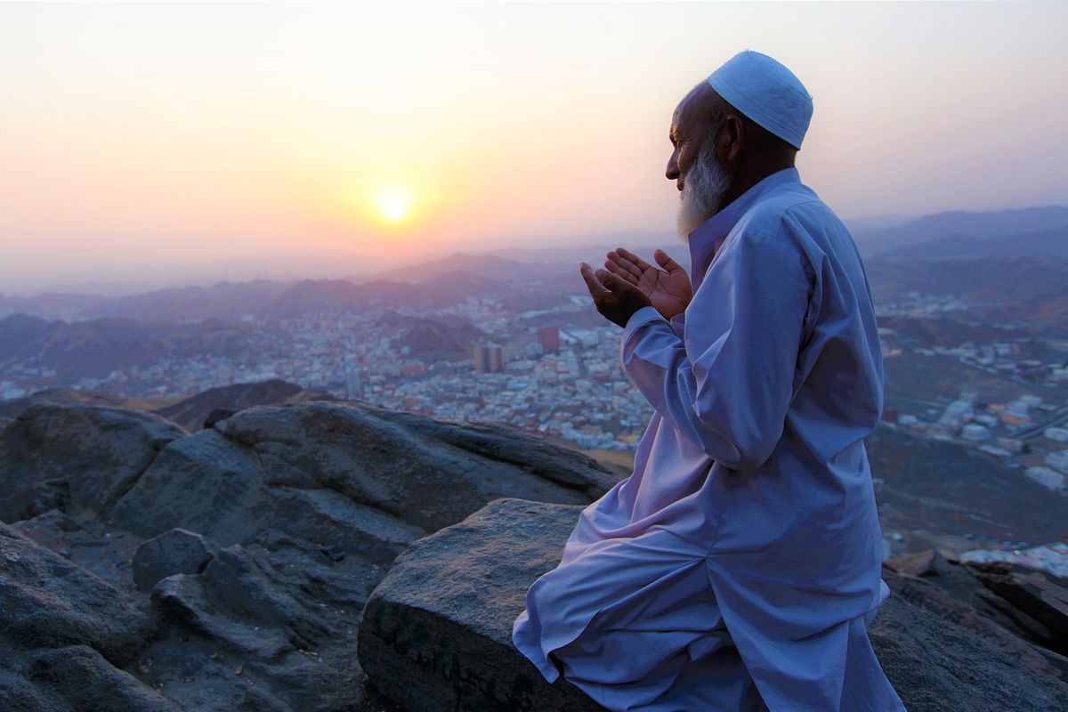 ilustrasi sholat hajat