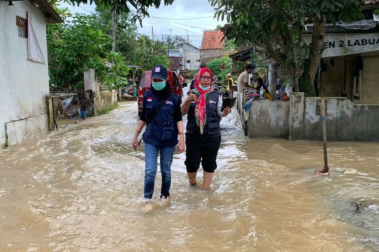 Ribuan rumah di Kabupaten Pandeglang, Provinsi Banten terendam banjir setelah hujan lebat terjadi pada Sabtu (19/3/2022) pagi.